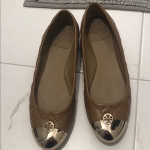 Gorgeous and classic Tory Burch flats.